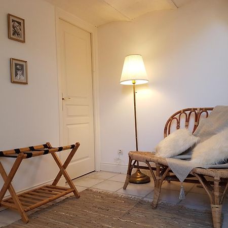 Bed and Breakfast Jardin de Mathilde Nangis Exterior foto