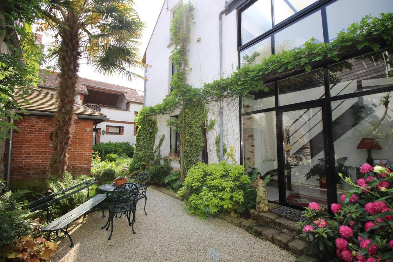 Bed and Breakfast Jardin de Mathilde Nangis Exterior foto